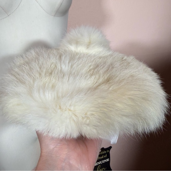 Vintage 1940’s White Rabbit Fur Barrett Winter Hat with Pom Pom - Picture 14 of 15